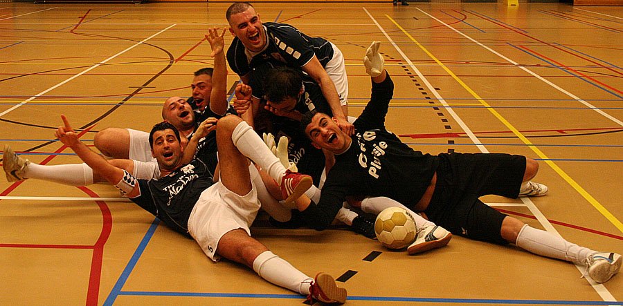 zaal1kampioen2010201162.jpg